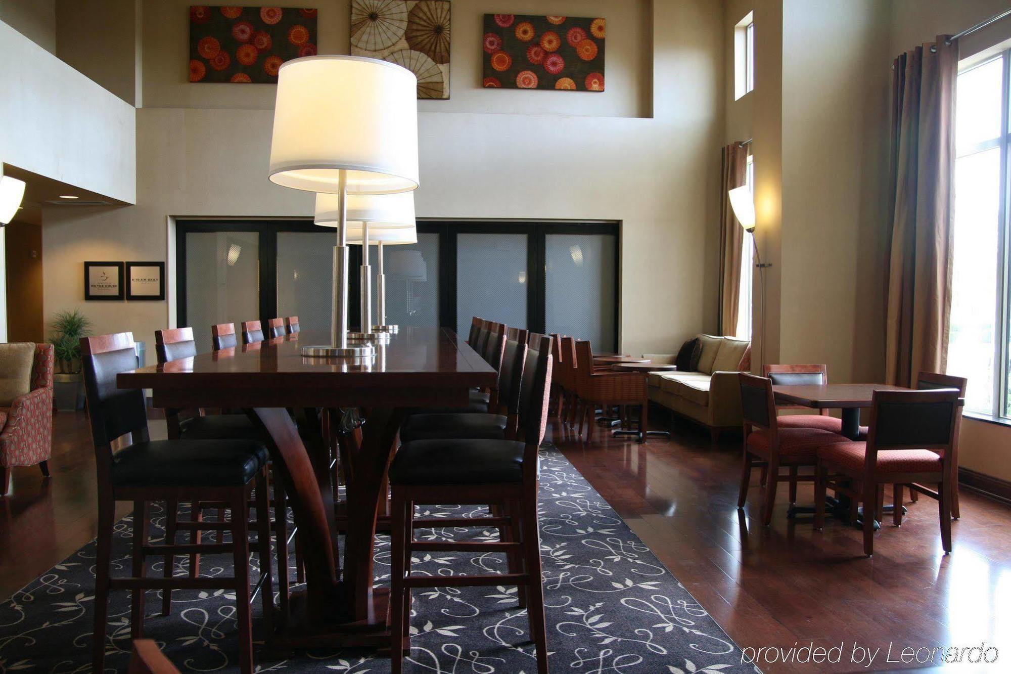 Hampton Inn & Suites Wichita-Northeast Restaurante foto