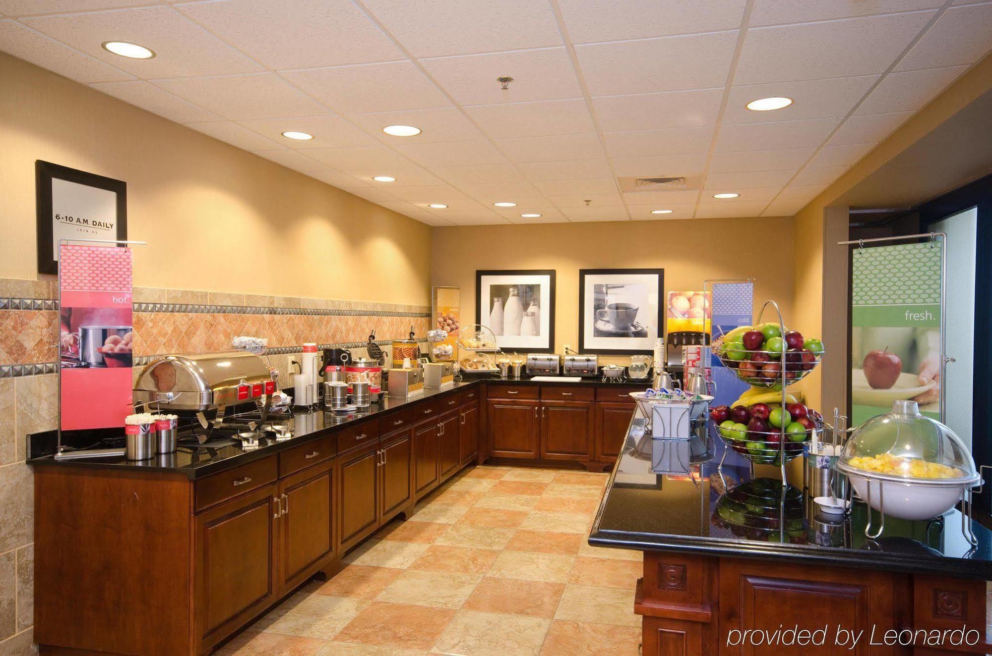 Hampton Inn & Suites Wichita-Northeast Restaurante foto